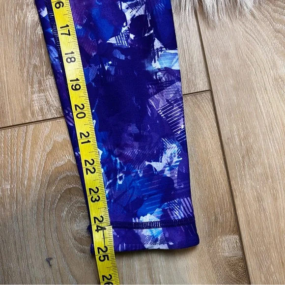 Peloton Blue Moves Reversible High Waisted Leggings. Size Small. NWT - Picture 12 of 13